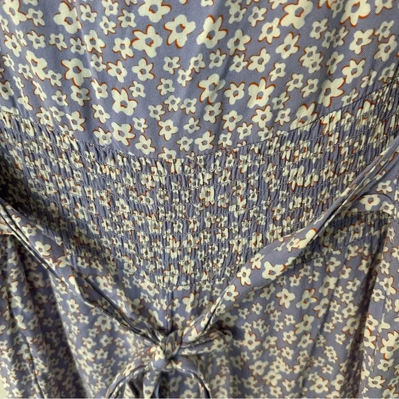 Auguste The Label Women’s Short Sleeve Lavender Floral V-Neck Jumpsuit Sz 10 GUC - Picture 10 of 12